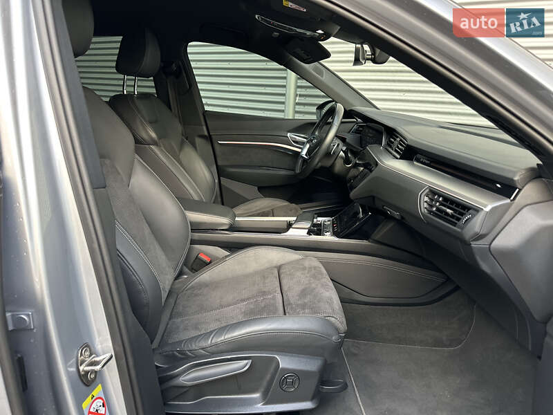Внедорожник / Кроссовер Audi e-tron Sportback 2021 в Ровно