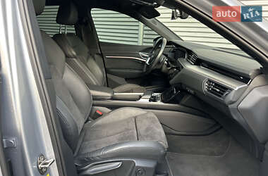 Внедорожник / Кроссовер Audi e-tron Sportback 2021 в 