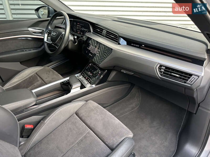 Внедорожник / Кроссовер Audi e-tron Sportback 2021 в Ровно