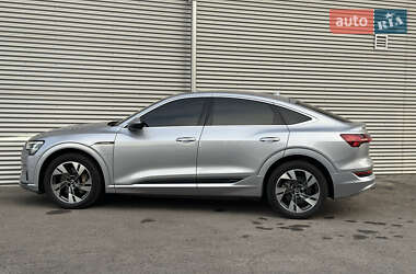 Внедорожник / Кроссовер Audi e-tron Sportback 2021 в 