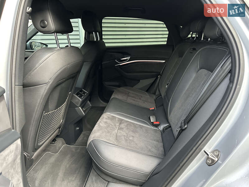 Внедорожник / Кроссовер Audi e-tron Sportback 2021 в Ровно