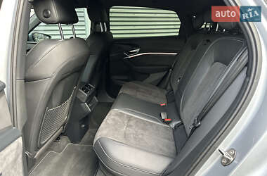 Внедорожник / Кроссовер Audi e-tron Sportback 2021 в 
