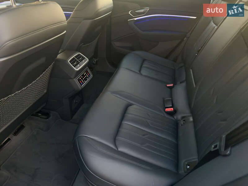 Внедорожник / Кроссовер Audi e-tron Sportback 2021 в Львове