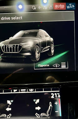 Внедорожник / Кроссовер Audi e-tron Sportback 2020 в 