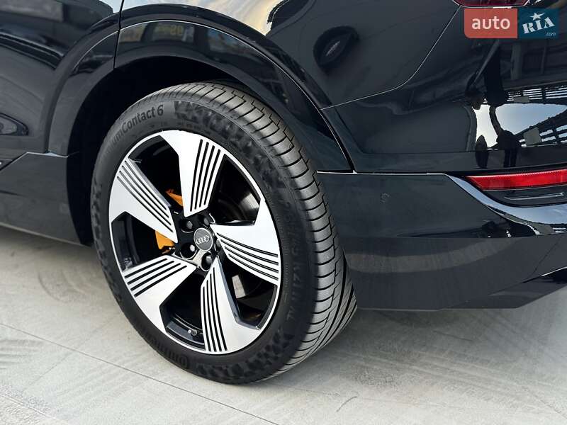 Внедорожник / Кроссовер Audi e-tron Sportback 2020 в Киеве фото 35 Внедорожник / Кроссовер Audi e-tron Sportback 2020 в Киеве