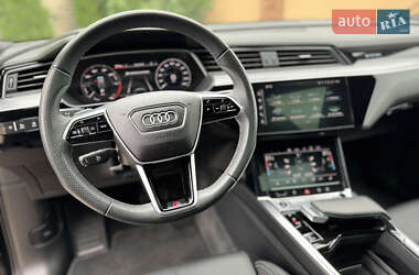 Внедорожник / Кроссовер Audi e-tron Sportback 2023 в 