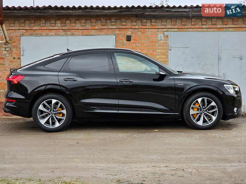 Внедорожник / Кроссовер Audi e-tron Sportback 2022 в Житомире
