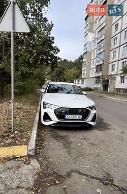 Внедорожник / Кроссовер Audi e-tron Sportback 2021 в 