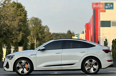 Внедорожник / Кроссовер Audi e-tron Sportback 2021 в 