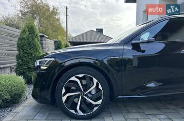 Внедорожник / Кроссовер Audi e-tron Sportback 2021 в 