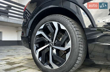 Внедорожник / Кроссовер Audi e-tron Sportback 2021 в 