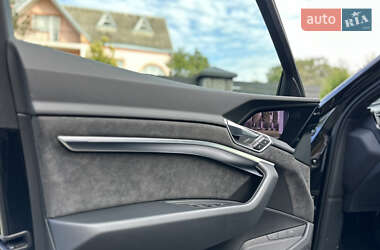 Внедорожник / Кроссовер Audi e-tron Sportback 2021 в 