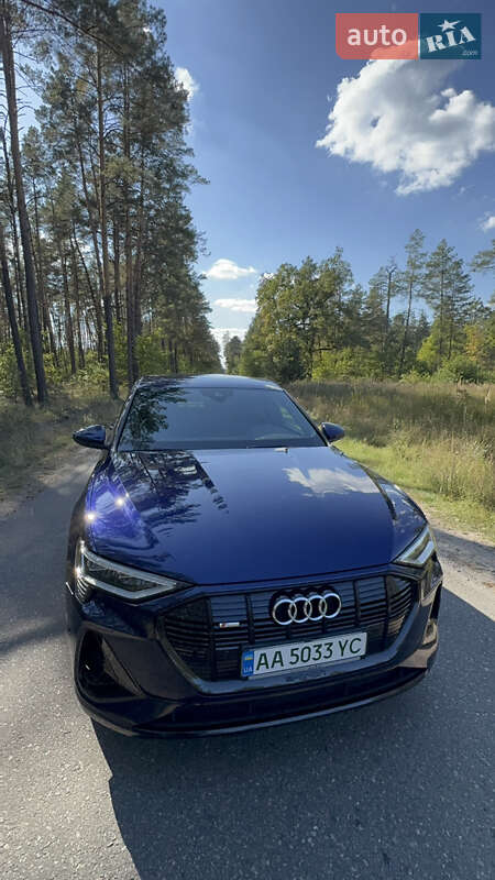 Позашляховик / Кросовер Audi e-tron Sportback 2021 в Києві фото 22 Позашляховик / Кросовер Audi e-tron Sportback 2021 в Києві
