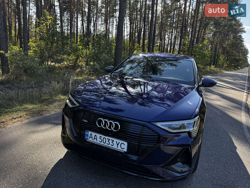 Позашляховик / Кросовер Audi e-tron Sportback 2021 в Києві фото 28 Позашляховик / Кросовер Audi e-tron Sportback 2021 в Києві