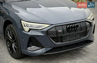 Внедорожник / Кроссовер Audi e-tron Sportback 2022 в 
