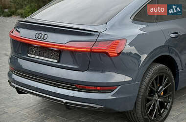 Внедорожник / Кроссовер Audi e-tron Sportback 2022 в 