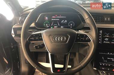 Позашляховик / Кросовер Audi e-tron Sportback 2021 в  фото 28 Позашляховик / Кросовер Audi e-tron Sportback 2021 в