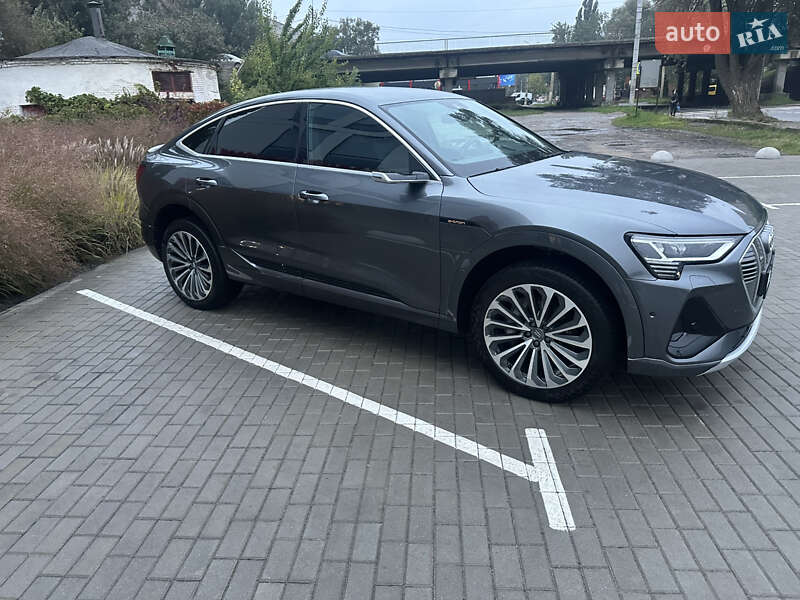 Позашляховик / Кросовер Audi e-tron Sportback 2020 в Хмельницькому фото 19 Позашляховик / Кросовер Audi e-tron Sportback 2020 в Хмельницькому