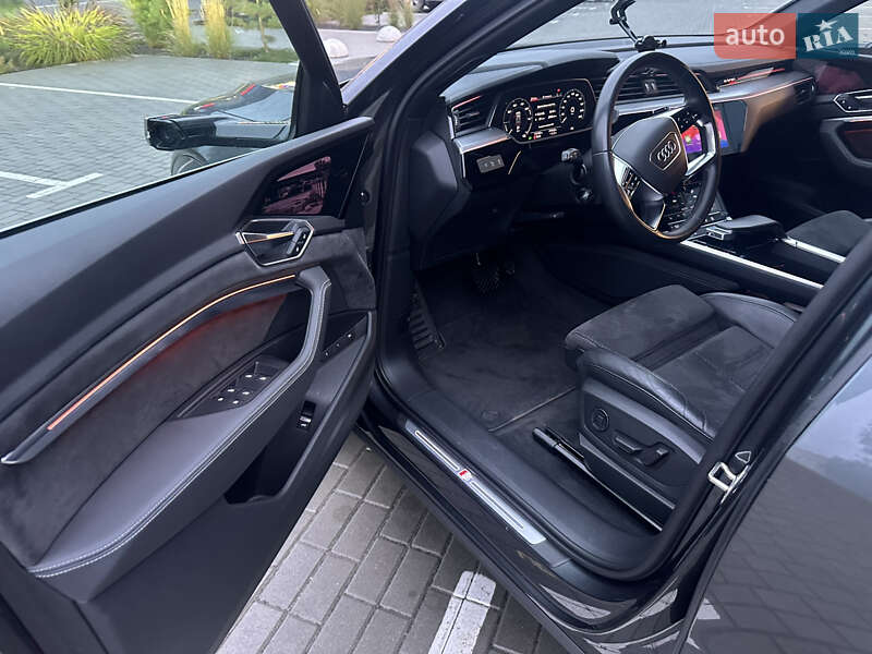 Позашляховик / Кросовер Audi e-tron Sportback 2020 в Хмельницькому фото 50 Позашляховик / Кросовер Audi e-tron Sportback 2020 в Хмельницькому