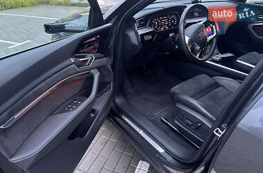 Внедорожник / Кроссовер Audi e-tron Sportback 2020 в 