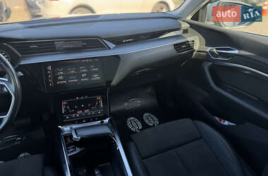 Внедорожник / Кроссовер Audi e-tron Sportback 2020 в 