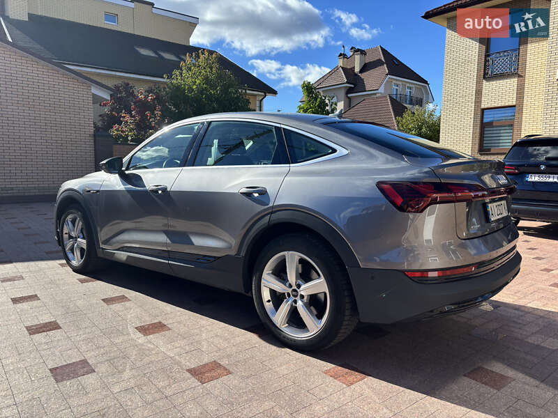 Внедорожник / Кроссовер Audi e-tron Sportback 2021 в Киеве