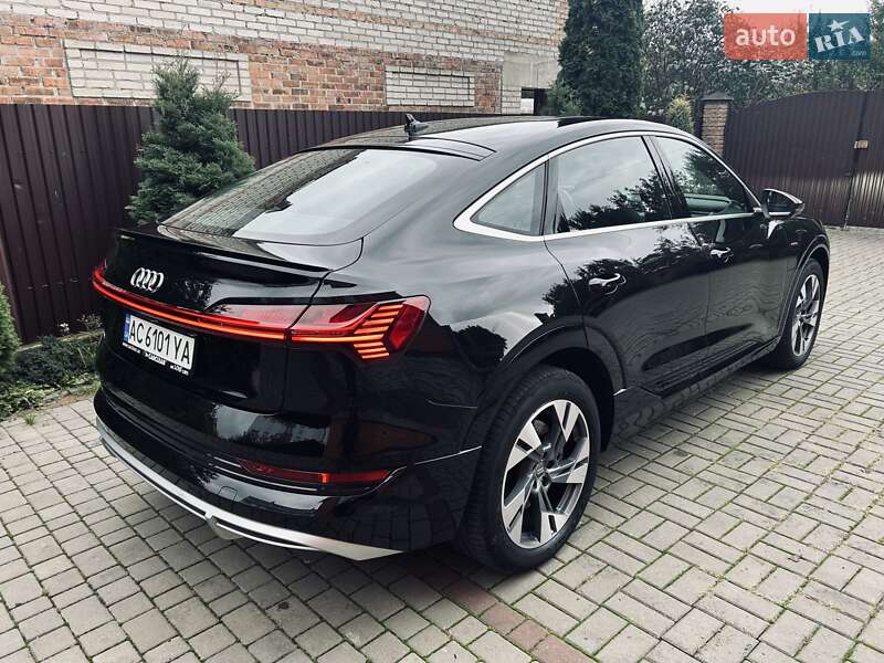 Позашляховик / Кросовер Audi e-tron Sportback 2020 в Луцьку