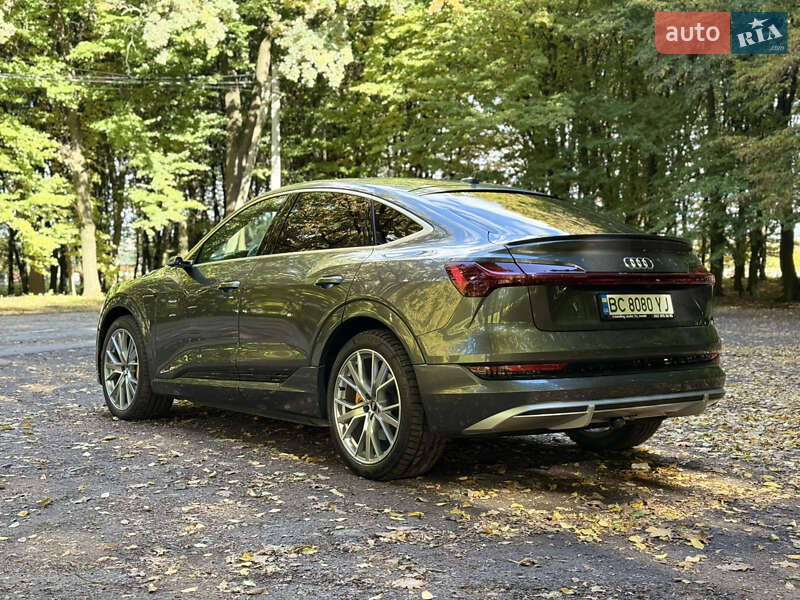 Позашляховик / Кросовер Audi e-tron Sportback 2020 в Львові