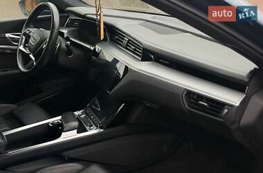 Внедорожник / Кроссовер Audi e-tron Sportback 2019 в 