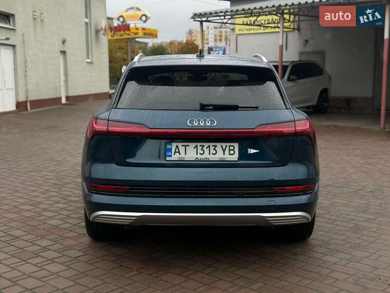 Позашляховик / Кросовер Audi e-tron Sportback 2019 в Івано-Франківську