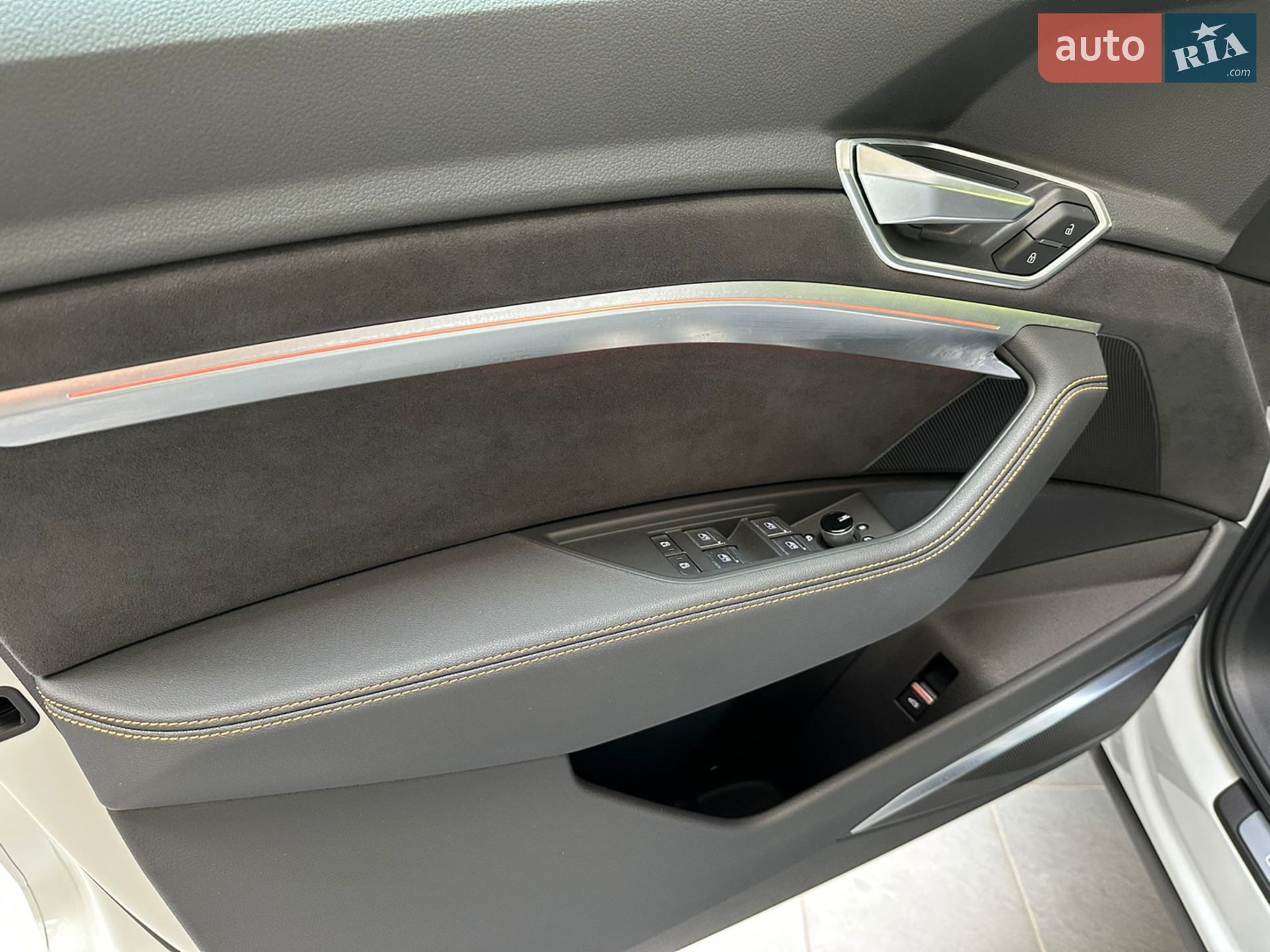 2022 Audi e-tron Sportback - мініатюра 9