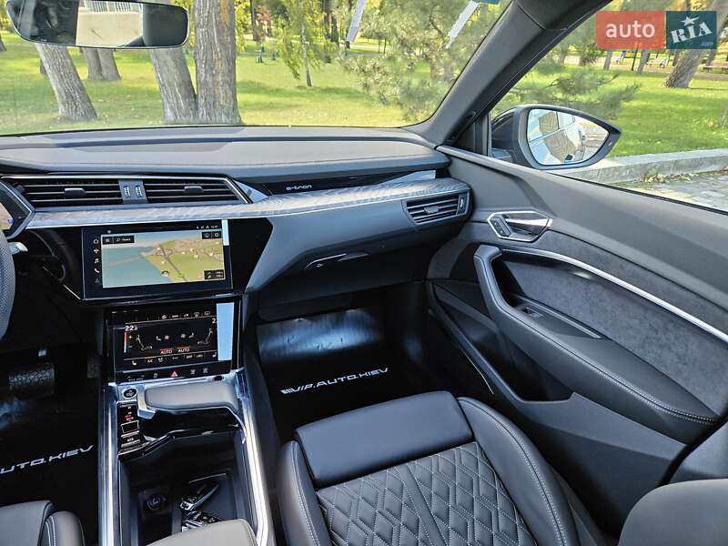 Внедорожник / Кроссовер Audi e-tron Sportback 2022 в Киеве фото 20 Внедорожник / Кроссовер Audi e-tron Sportback 2022 в Киеве