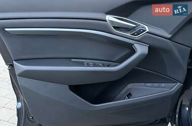 Внедорожник / Кроссовер Audi e-tron Sportback 2020 в 