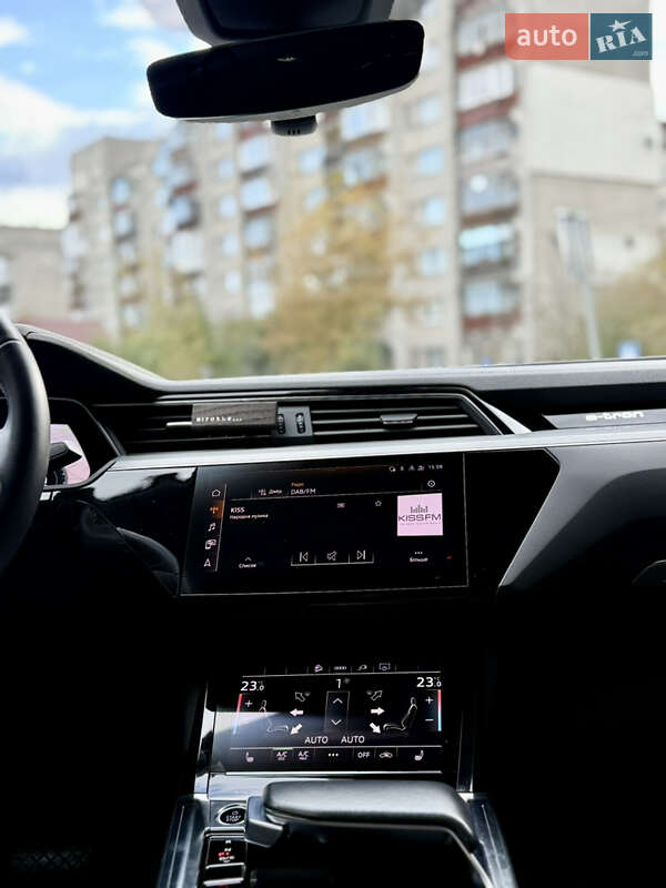 Внедорожник / Кроссовер Audi e-tron Sportback 2020 в Львове