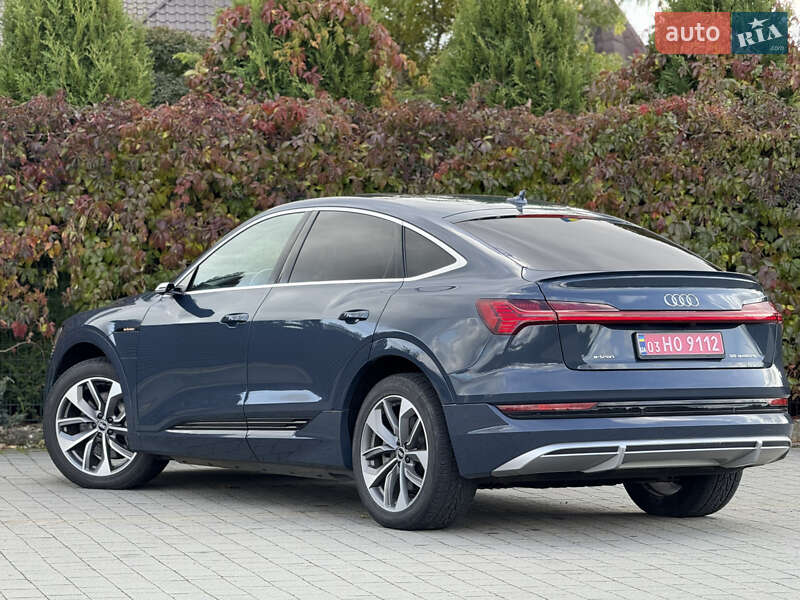 Внедорожник / Кроссовер Audi e-tron Sportback 2021 в Стрые