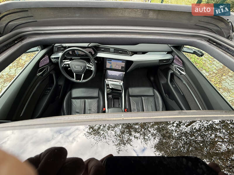Внедорожник / Кроссовер Audi e-tron Sportback 2021 в Стрые