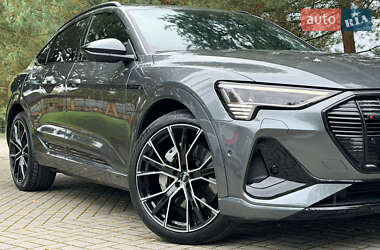 Внедорожник / Кроссовер Audi e-tron Sportback 2021 в 