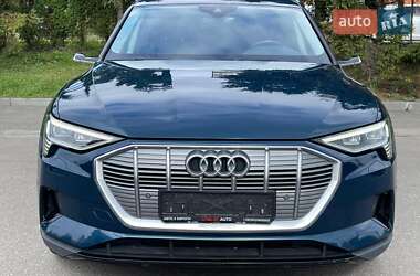 Позашляховик / Кросовер Audi e-tron Sportback 2020 в 