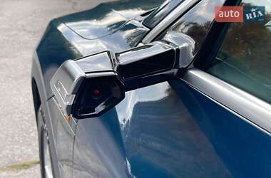 Позашляховик / Кросовер Audi e-tron Sportback 2020 в 