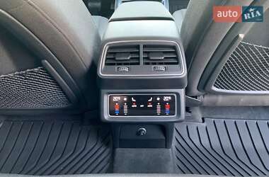 Позашляховик / Кросовер Audi e-tron Sportback 2020 в 