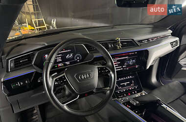 Внедорожник / Кроссовер Audi e-tron Sportback 2021 в 