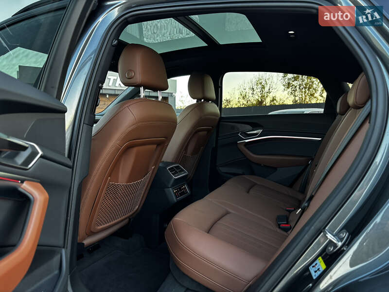 Внедорожник / Кроссовер Audi e-tron Sportback 2021 в Львове