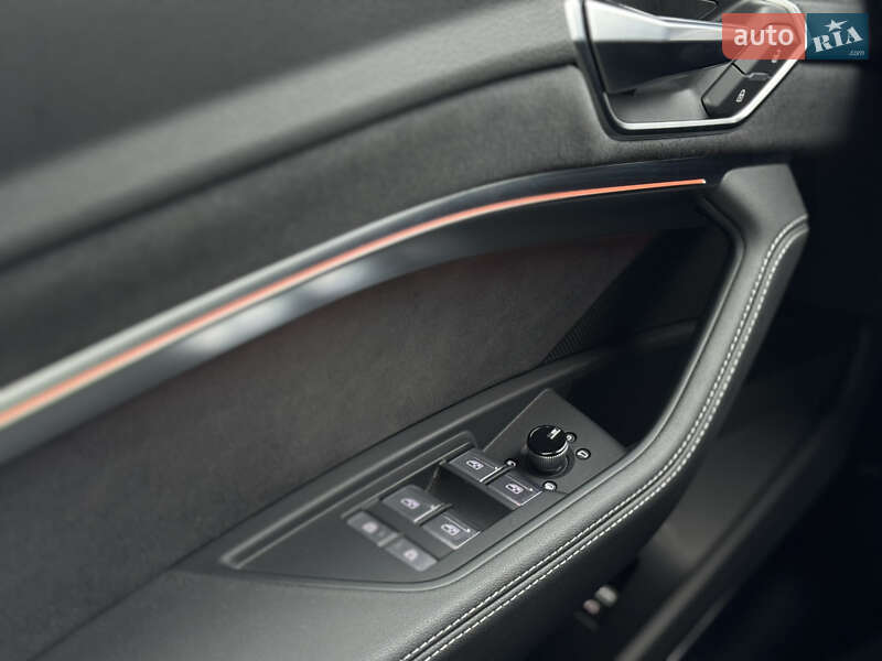 Позашляховик / Кросовер Audi e-tron Sportback 2022 в Умані фото 16 Позашляховик / Кросовер Audi e-tron Sportback 2022 в Умані