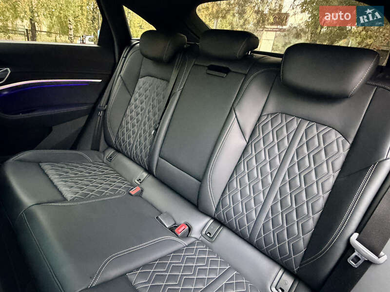 Внедорожник / Кроссовер Audi e-tron Sportback 2020 в Дрогобыче