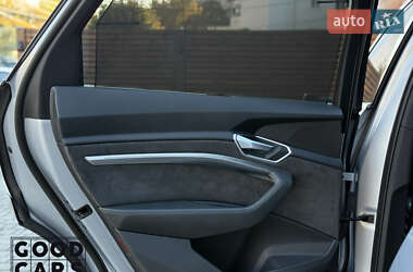 Внедорожник / Кроссовер Audi e-tron Sportback 2020 в 