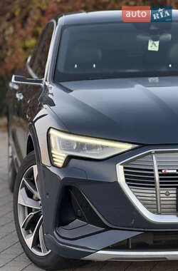 Внедорожник / Кроссовер Audi e-tron Sportback 2021 в 