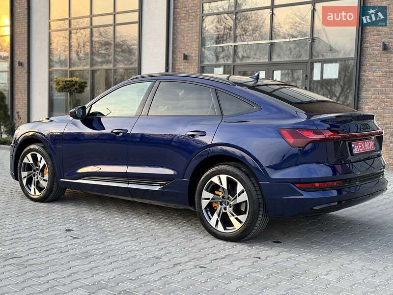 Позашляховик / Кросовер Audi e-tron Sportback 2021 в Тернополі