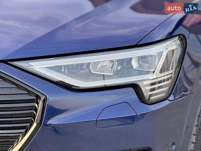 Позашляховик / Кросовер Audi e-tron Sportback 2021 в Тернополі