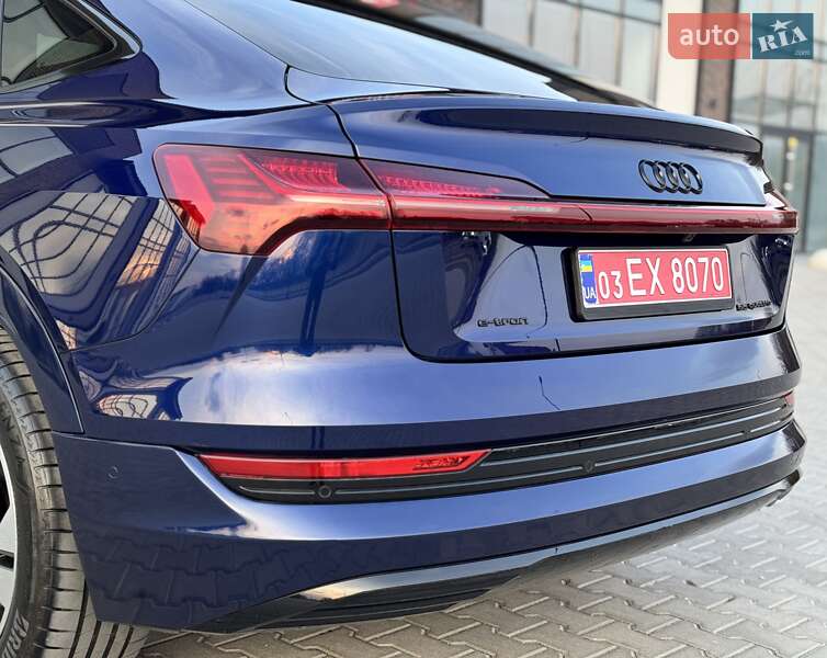 Позашляховик / Кросовер Audi e-tron Sportback 2021 в Тернополі
