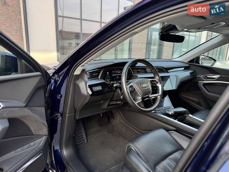 Позашляховик / Кросовер Audi e-tron Sportback 2021 в Тернополі